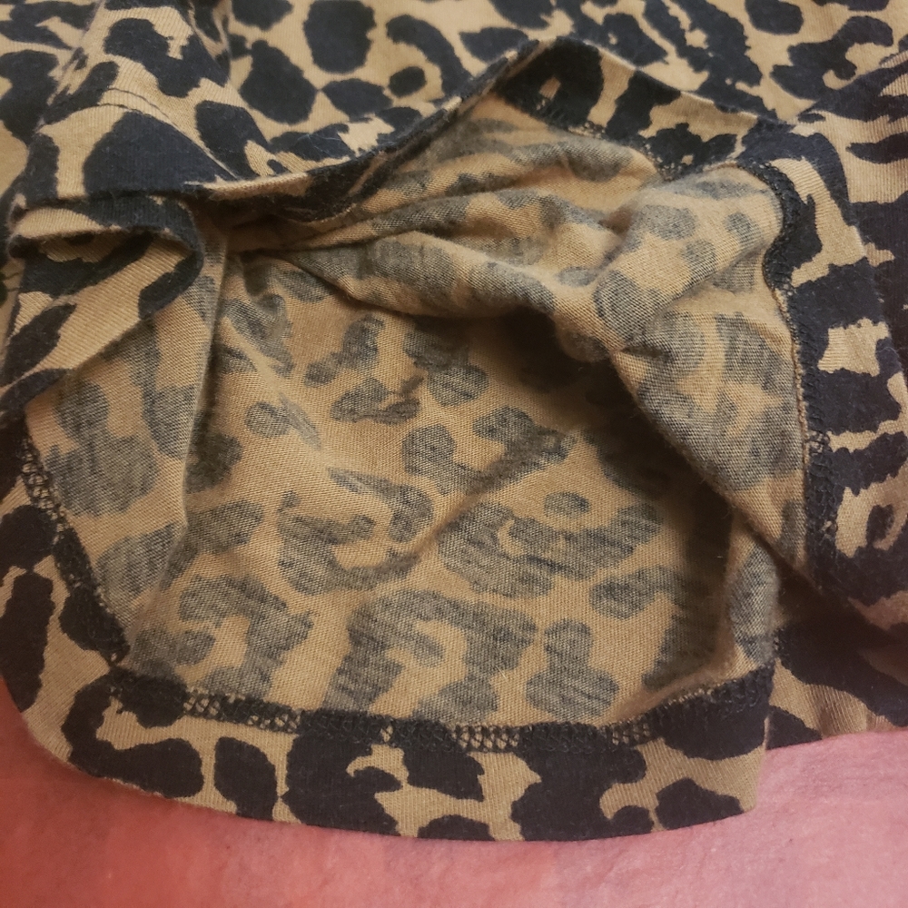 Guess Leopard Print "81" Stamped Tunic short sleeve  XSmall Preloved Viintage - Picture 9 of 16